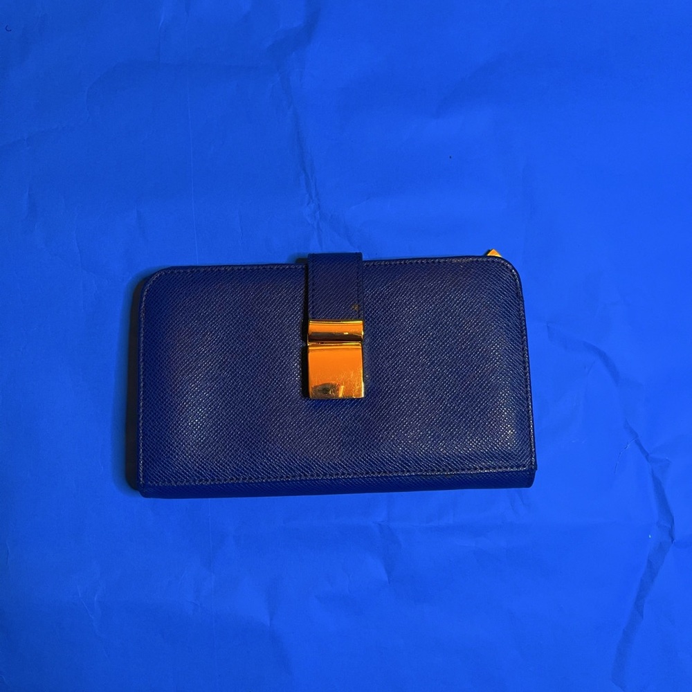 Blue Power Wallet - Picture 2 of 7